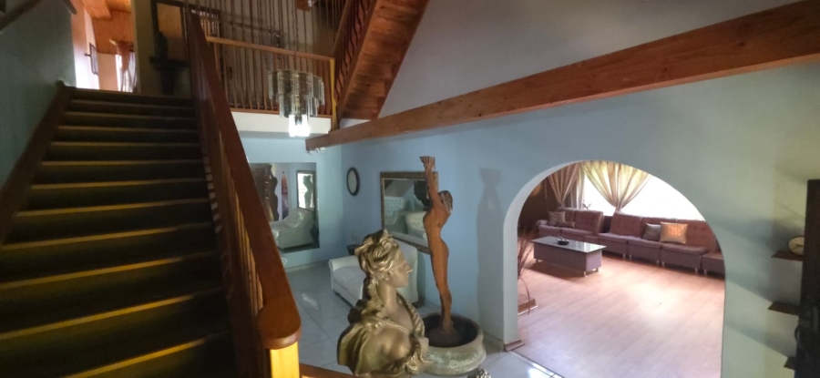 6 Bedroom Property for Sale in Wilkeville North West